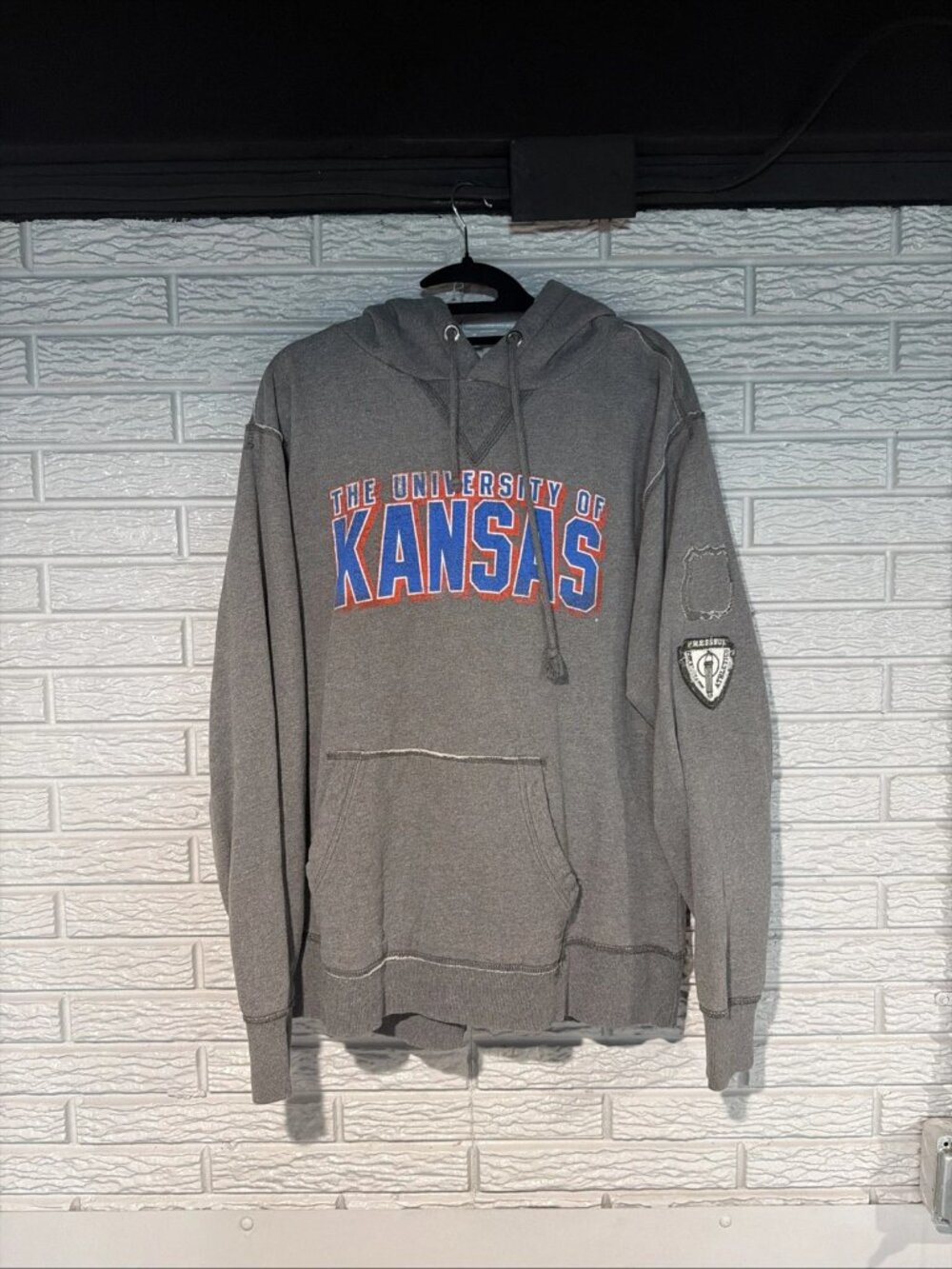 University of Kansas Jayhawks Gray Hoodie Pressbox Men’s Large